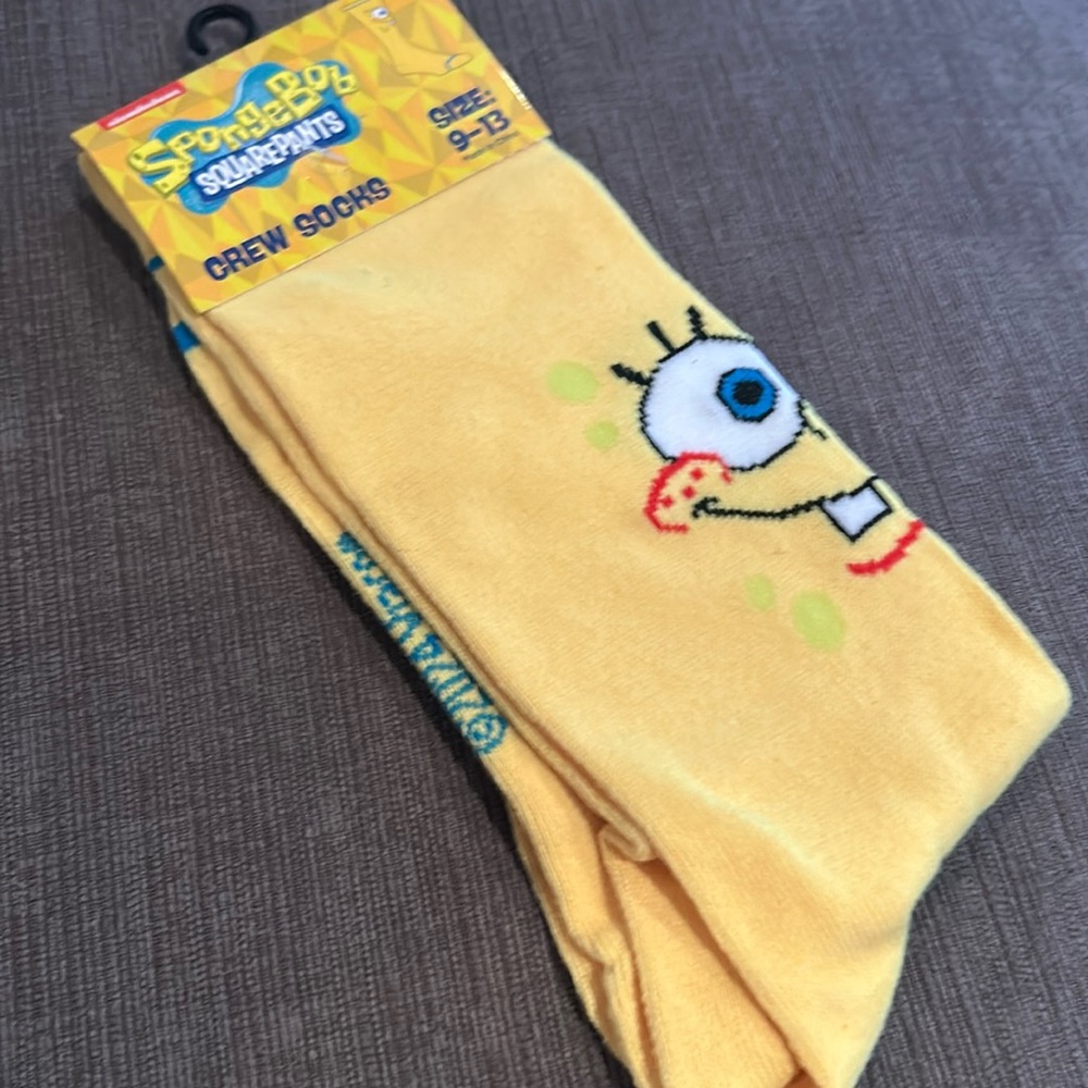 SPONGEBOB Squarepants Adult Crew Socks 9-13 NWT